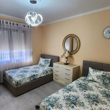 2 Bedroom With Sea View Apartament *